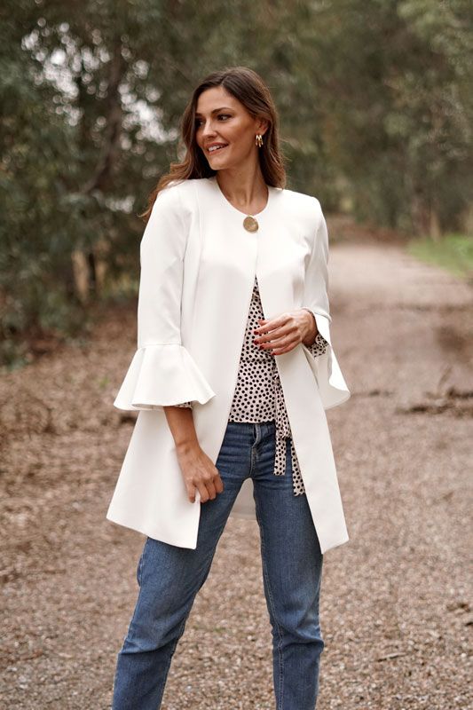 Chaquetas de mujer, la elegancia hecha prenda en Iciar y Candela